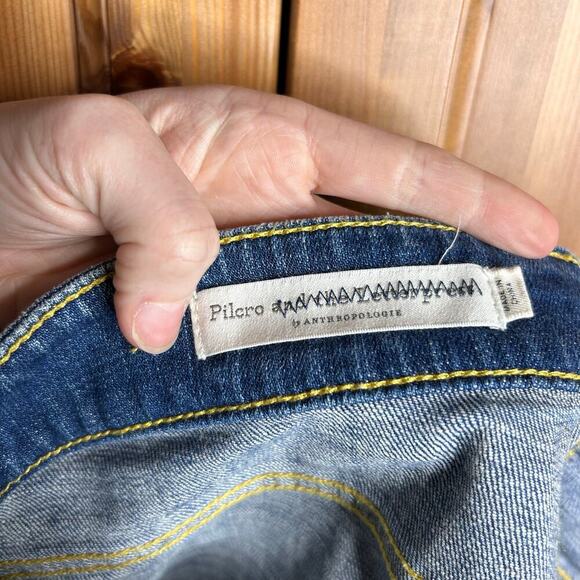 Pilcro Anthropologie Mid-Rise Slim Boyfriend Denim Shorts Women’s 27 Embroidered - Picture 8 of 10